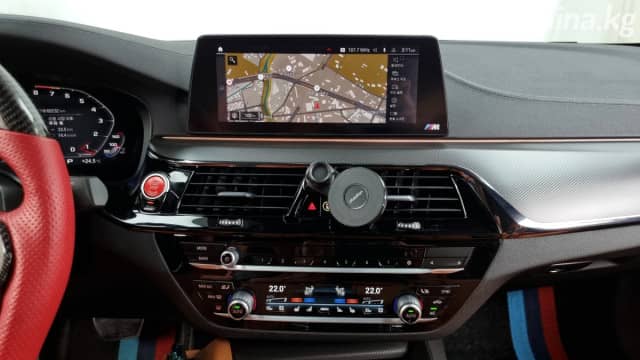 BMW M5 VI (F90) 4.4 Steptronic xDrive