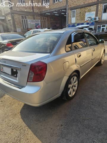 Chevrolet Lacetti 1.6 MT