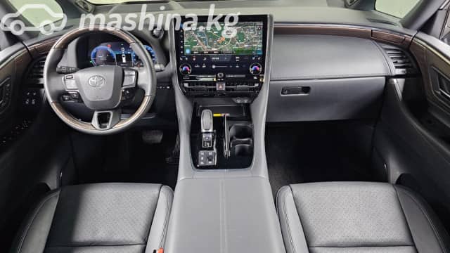 Toyota Alphard IV 2.5hyb CVT 4WD