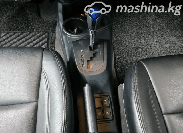 Toyota Prius c I Рестайлинг 1.5hyb AT