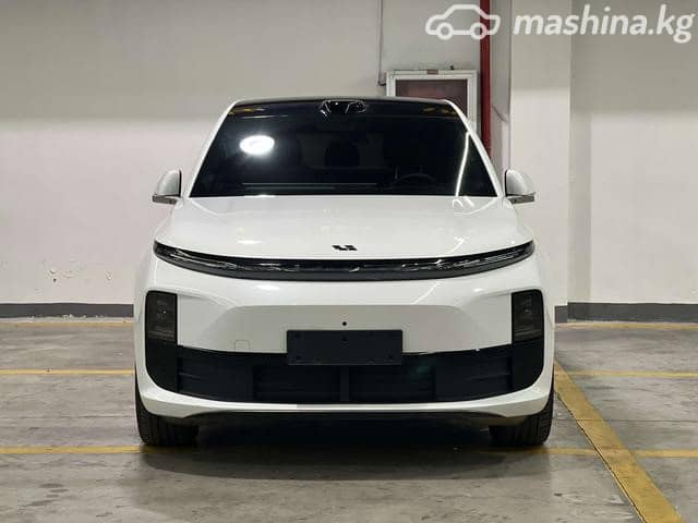 LiXiang L6 1.5hyb AT 4WD