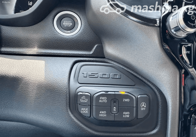 RAM 1500 V Quad Cab 5.7 AT 4WD