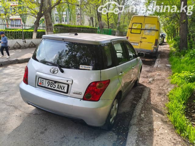 Toyota Ist I 1.3 AT