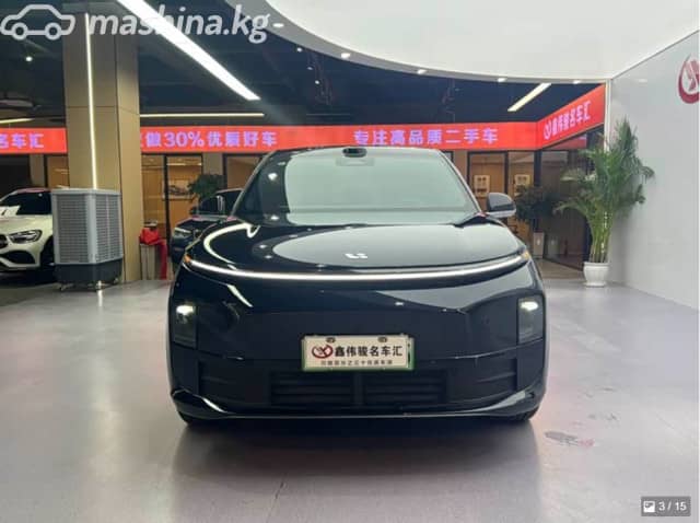 LiXiang L6 1.5hyb AT 4WD