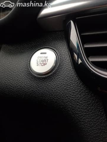 Kia K5 II 2.0 AT