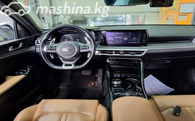 Kia K5 III 2.0 AT