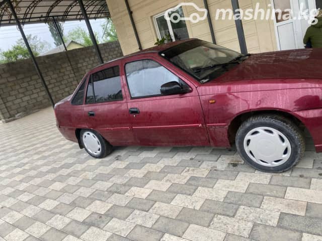 Daewoo Nexia I Рестайлинг 1.5 MT