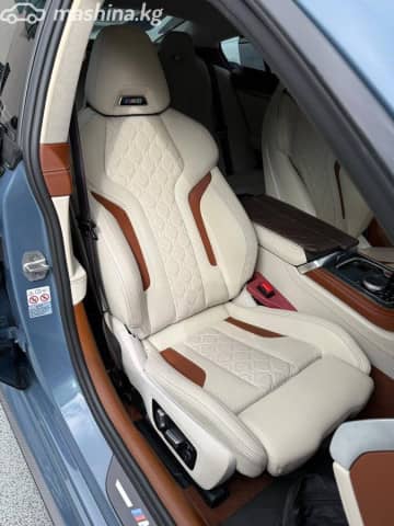 BMW M8 I (F91/F92/F93) Competition 4.4 AT 4WD