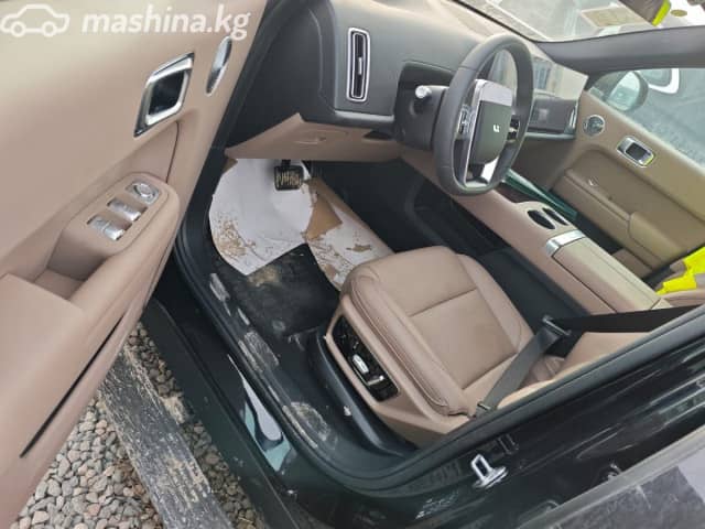 LiXiang L7 Рестайлинг 1.5hyb AT 4WD