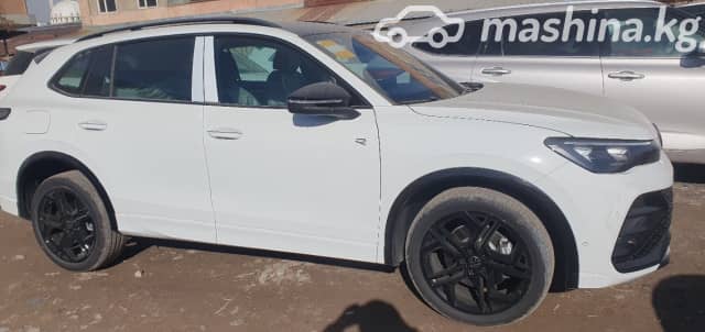 Volkswagen Tiguan III (China Market) 2.0 AMT 4WD