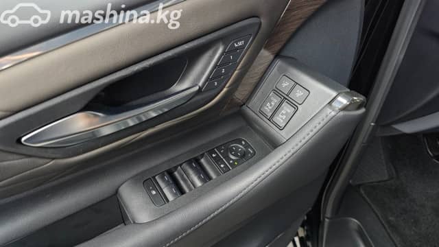 Toyota Alphard IV 2.5hyb CVT 4WD