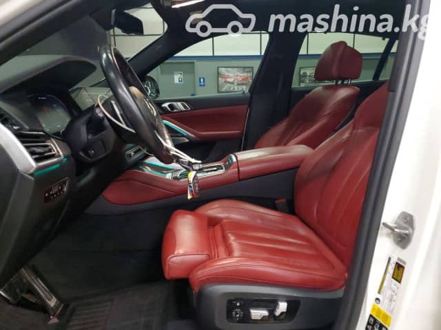 BMW X6 III (G06) M50i 4.4 AT 4WD