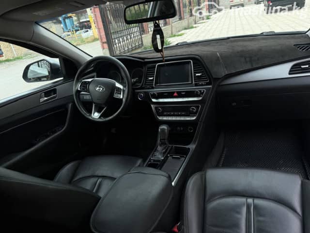 Hyundai Sonata VII (LF) Рестайлинг 2.0 AT