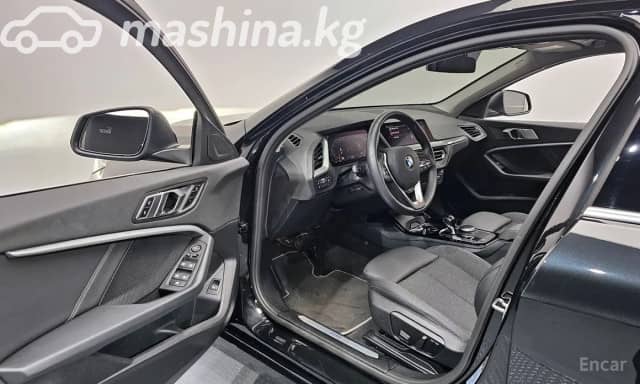 BMW 1 серии III (F40) 120i 2.0 AMT