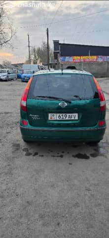 Nissan Almera Tino 1.8 MT