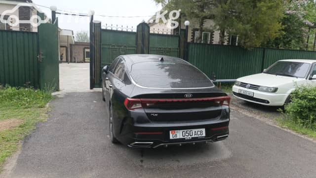 Kia K5 III LPi 2.0 AT