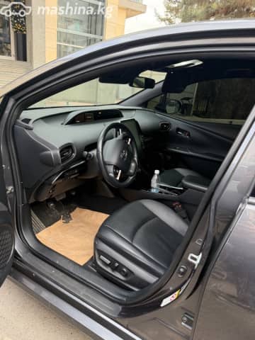 Toyota Prius IV Рестайлинг (XW50) 1.8hyb AT