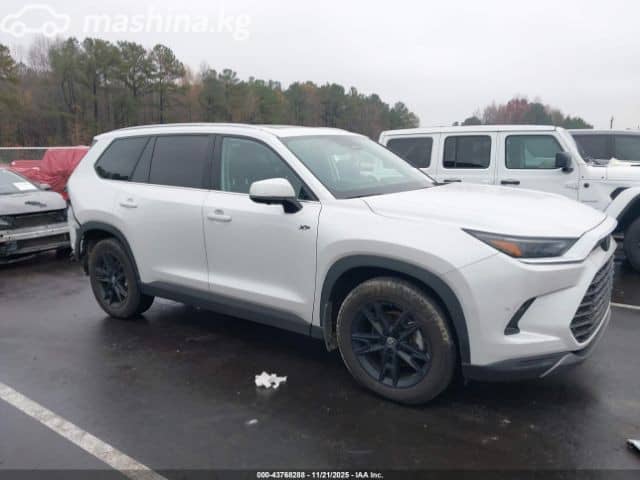 Toyota Grand Highlander 2.5hyb CVT 4WD