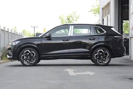 Volkswagen Tiguan III (China Market) 2.0 AMT 4WD