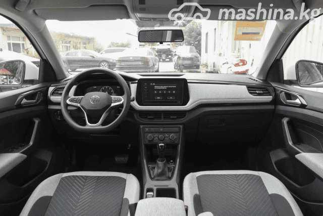 Volkswagen Tharu XR 1.5 AT