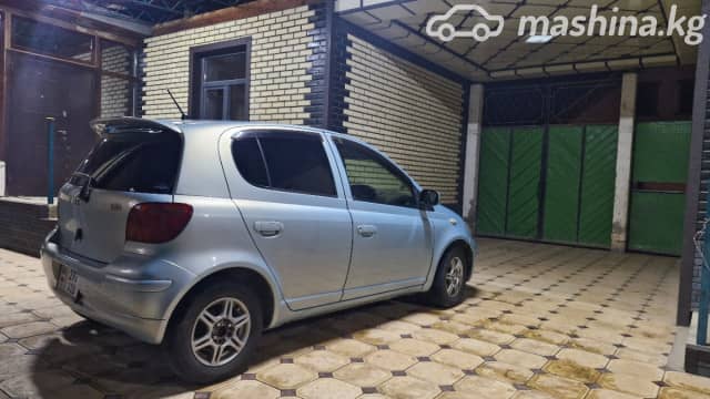 Toyota Vitz I (P10) 1.0 AT