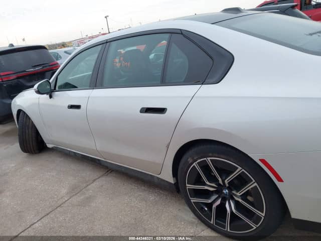 BMW 7 серии VII (G70) 760i xDrive 4.4 AT 4WD