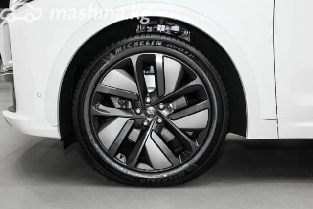 LiXiang L7 Рестайлинг 1.5hyb AT 4WD