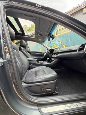 Hyundai Grandeur VI 2.4 AT