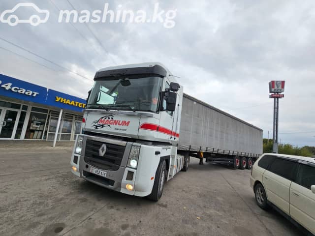 Renault Magnum