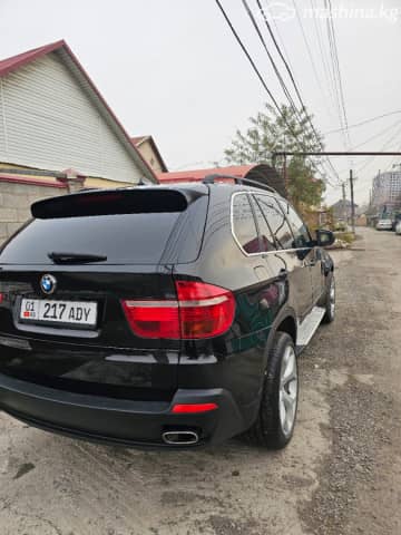 BMW X5 II (E70) 48i 4.8 AT 4WD