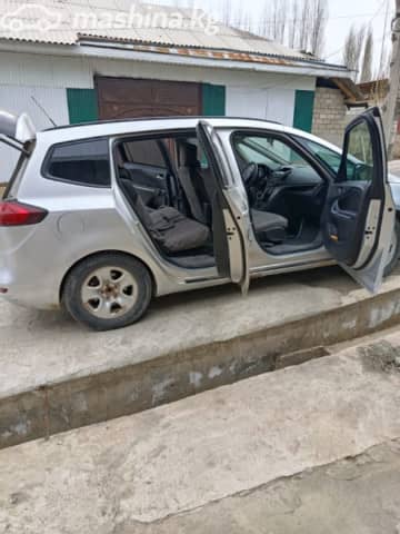 Opel Zafira C CNG 1.6 MT