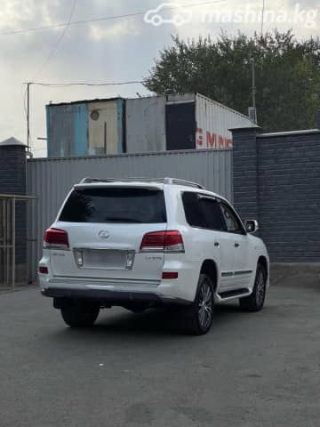 Lexus LX III 570 5.7 AT 4WD