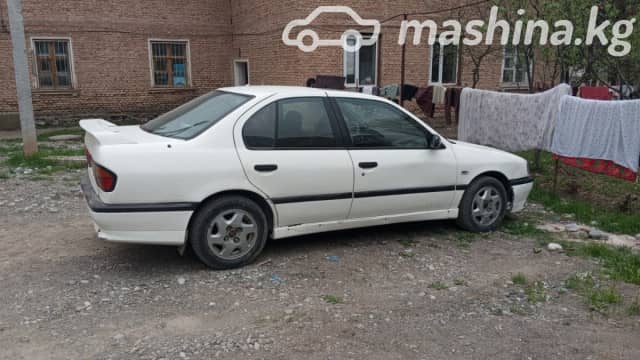 Nissan Primera I (P10) 2.0 MT