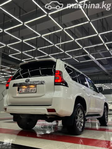 Toyota Land Cruiser Prado 150 Series Рестайлинг 2 4.0 AT 4WD