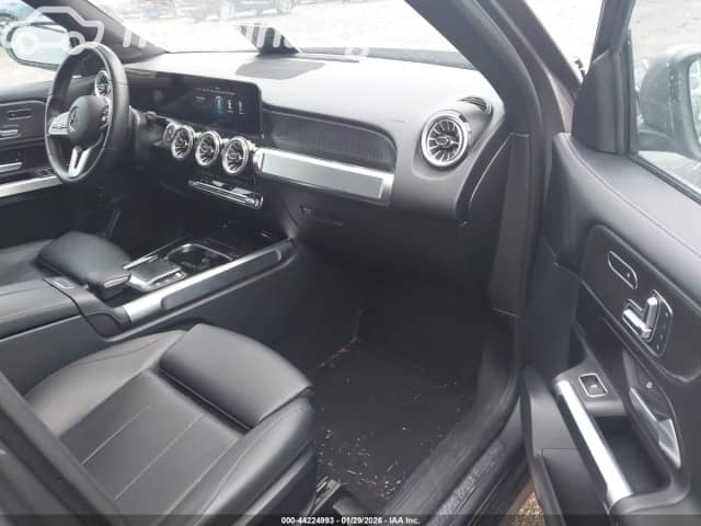 Mercedes-Benz GLB I (X247) 250 2.0 AMT 4WD