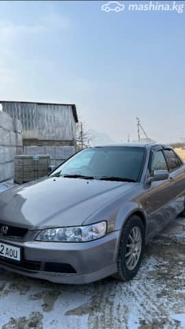 Honda Accord VI 1.8 AT
