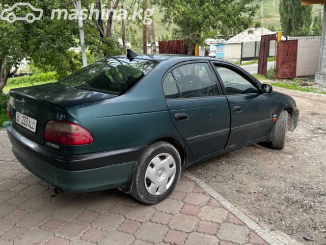 Toyota Avensis I Рестайлинг 1.6 MT