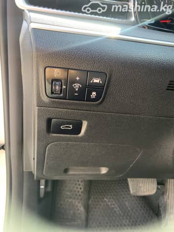 Kia K5 III 2.0 AT