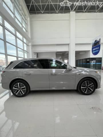 LiXiang L6 1.5hyb AT 4WD