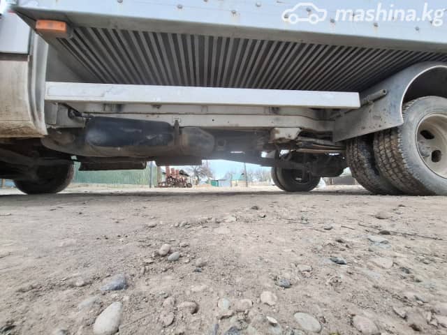 Mercedes-Benz Фургон (4х2)