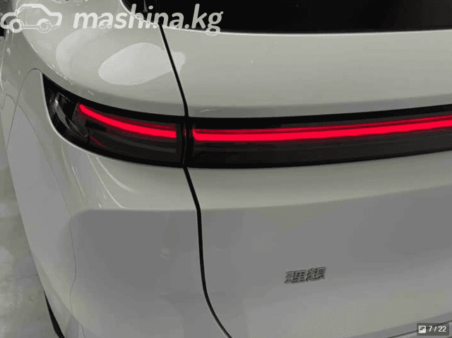 LiXiang L6 1.5hyb AT 4WD