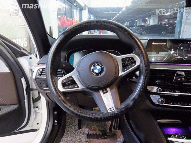 BMW 5 серии VII (G30/G31) Рестайлинг 520i 2.0 AT