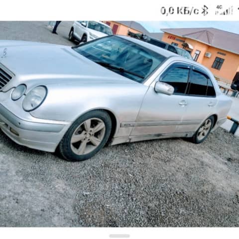 Mercedes-Benz E-Класс II (W210, S210) Рестайлинг 200 2.2d MT