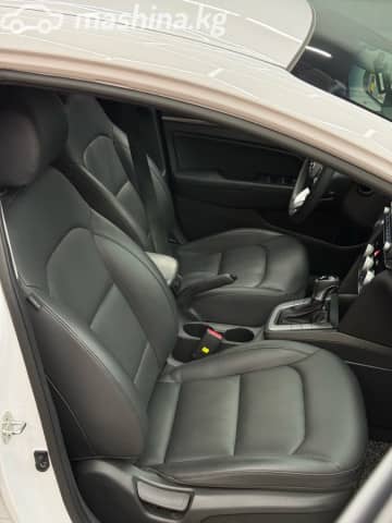 Hyundai Avante VI Рестайлинг 1.6 CVT