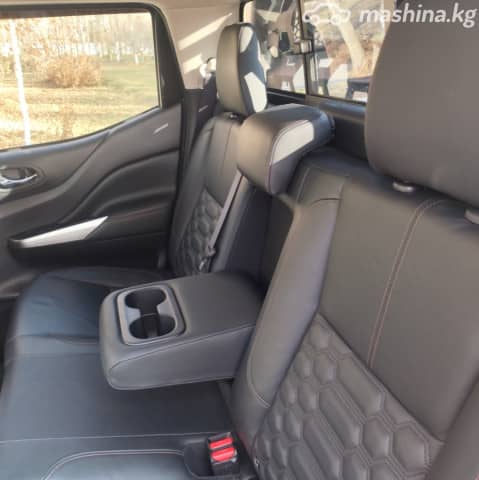 Nissan Navara (Frontier) IV (D23) 2.5 MT 4WD