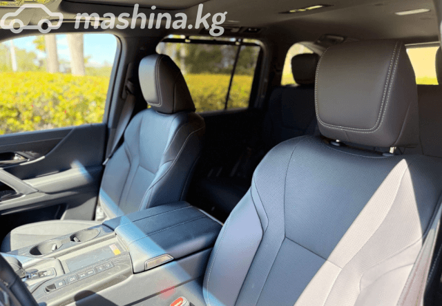 Lexus LX IV 700h 3.5hyb AT 4WD