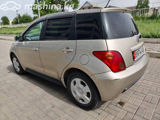 Toyota Ist I 1.3 AT