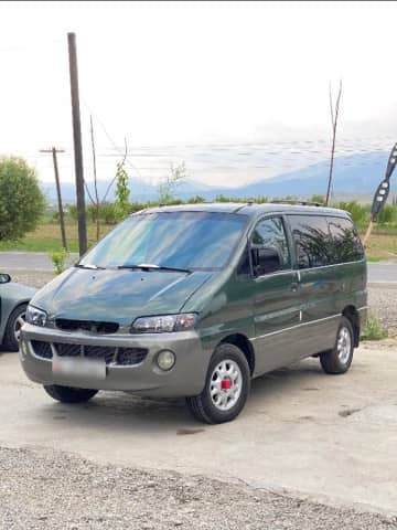 Hyundai Starex (H-1) I 2.5d MT