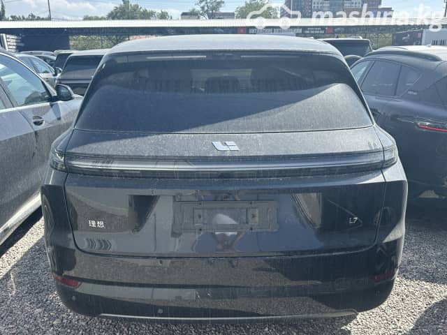 LiXiang L7 Рестайлинг 1.5hyb AT 4WD
