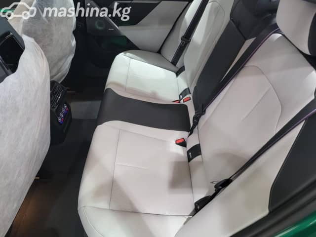 BMW M5 VII (G90) 4.4hyb AT 4WD